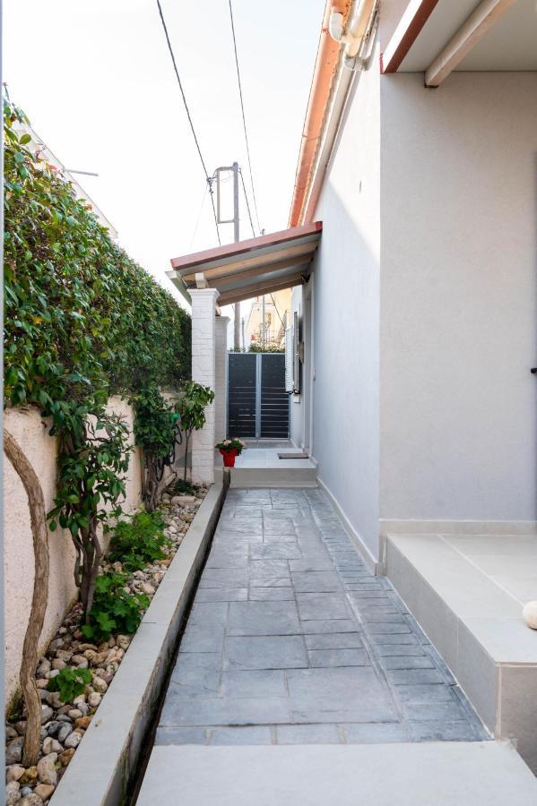Fouki Apartments Ipsos Beach エクステリア 写真